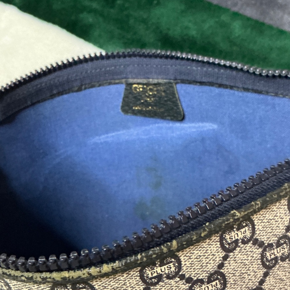 Rare Gucci Plus Beige and Blue Signature Pouch/Clutch - Picture 13 of 15
